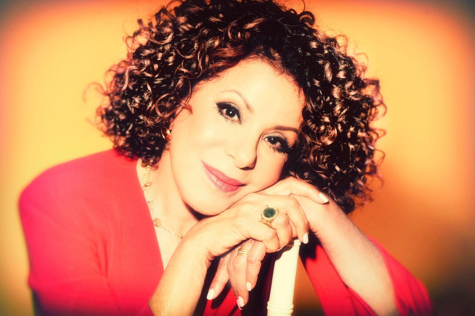 『ナオミの夢』の「ヘドバとダビデ」のヘドバ・アムラニの新曲がデジタル配信!ベストアルバム『Greatest Hits』収録曲も4月10日より