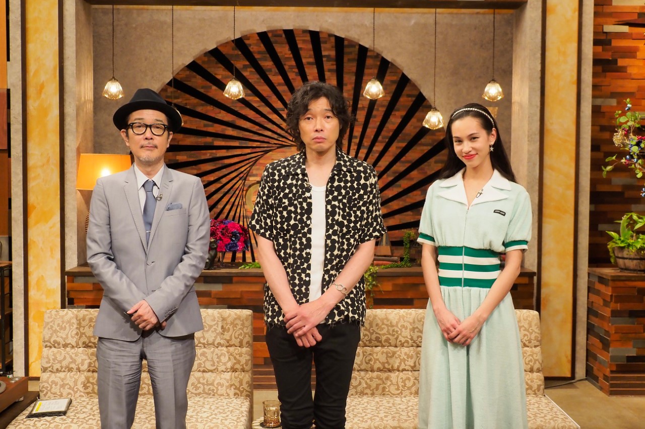 斉藤和義 Nhk The Covers 4月25日 日 と 5月2日 日 2週連続スペシャル 斉藤和義ナイト が放送 アルバムから新曲 シグナル をテレビ初パフォーマンス 坂本九 井上陽水 デル シャノン ジョン レノンの名曲カバーも Music Guide ミュージックガイド