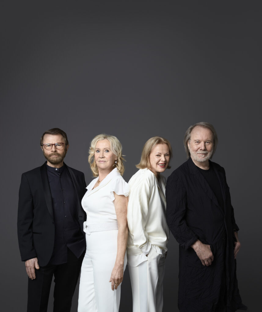 ABBA、40年ぶりとなる完全新作 スタジオ・アルバム『ヴォヤージ』が 本日 11月5日発売！ 通常盤のほかに、ベスト盤付、ライブDVD 付、MV36曲収録DVD付の全4形態！ 制作過程のスタジオ写真やメンバーコメントが公開！ -MUSIC GUIDE ミュージックガイド